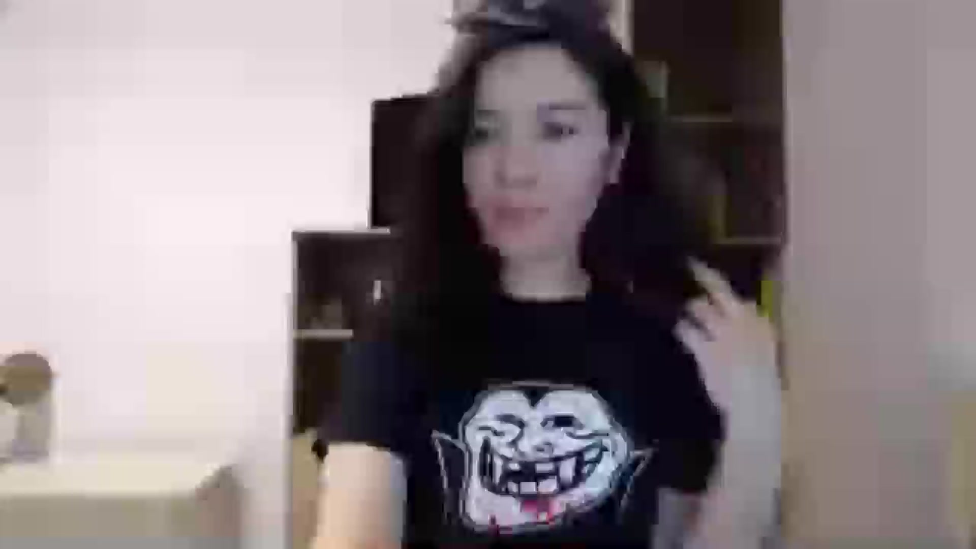 Gallery image thumbnail from SailorJupitr's myfreecams stream on, 10/31/2024, 20:14 image 14 of 20