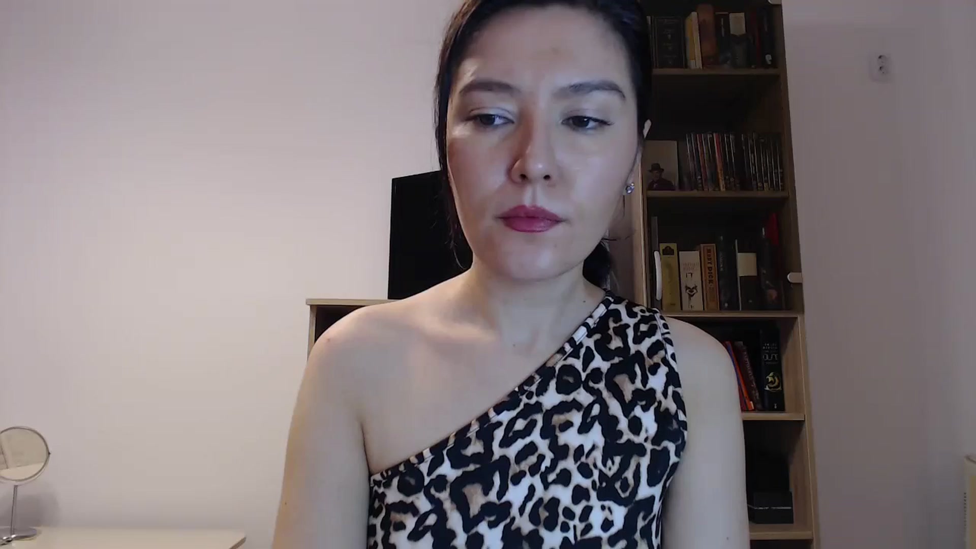 Gallery image thumbnail from SailorJupitr's myfreecams stream on, 11/13/2024, 07:54 image 1 of 20