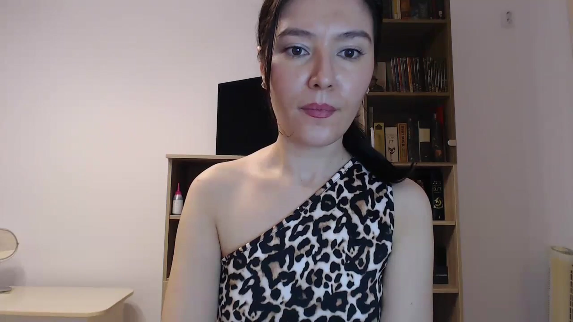 Gallery image thumbnail from SailorJupitr's myfreecams stream on, 11/13/2024, 07:54 image 16 of 20