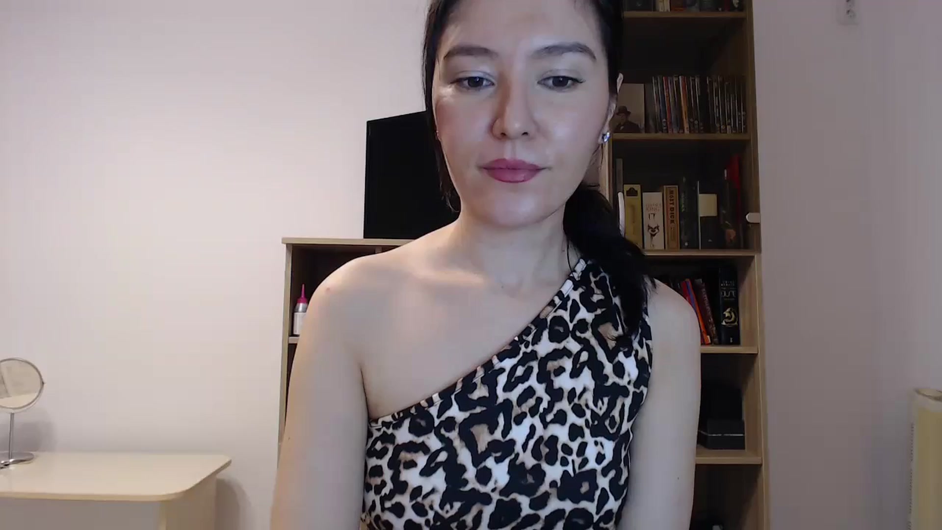 Gallery image thumbnail from SailorJupitr's myfreecams stream on, 11/13/2024, 07:54 image 11 of 20