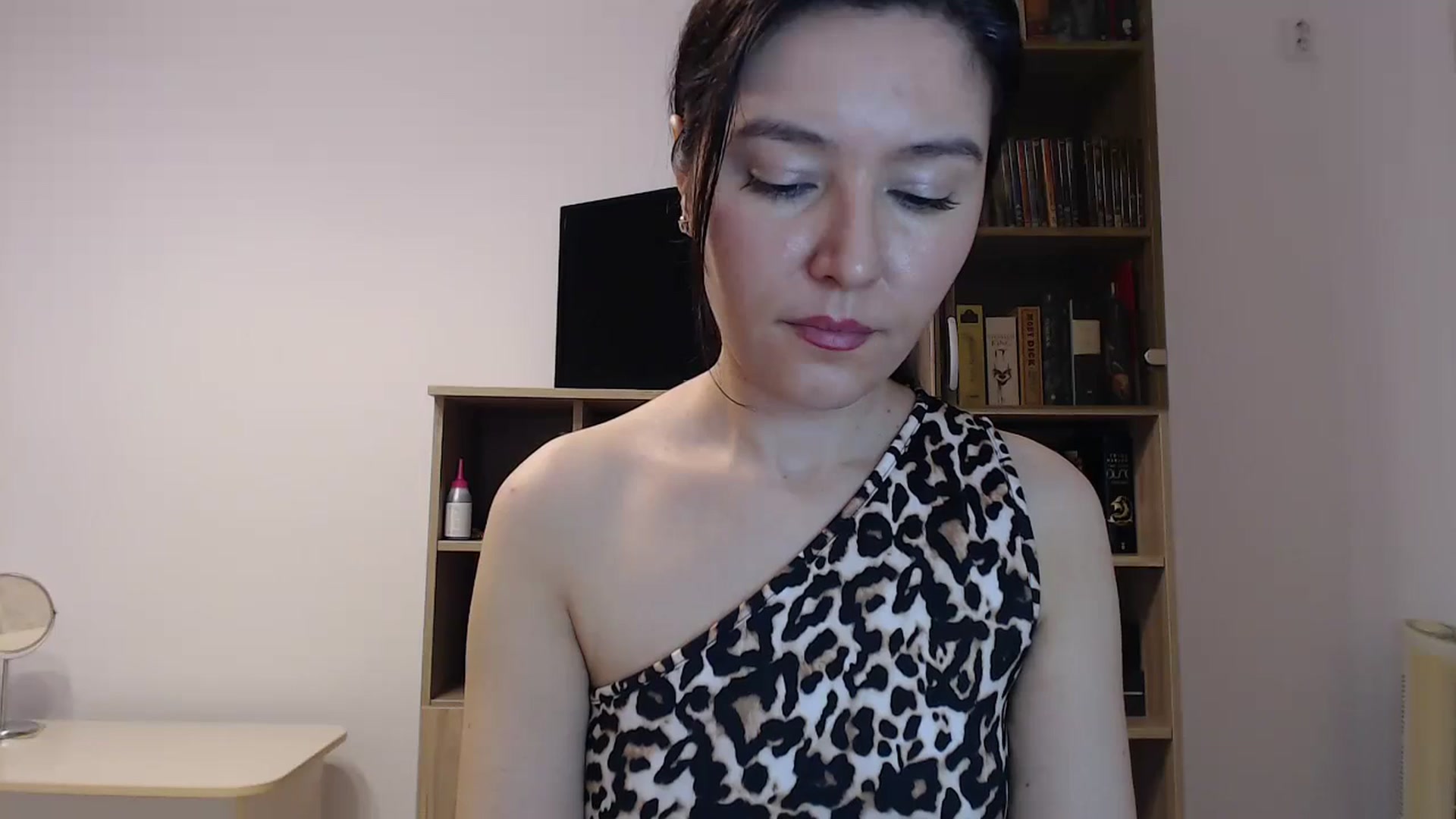 Gallery image thumbnail from SailorJupitr's myfreecams stream on, 11/13/2024, 07:54 image 19 of 20