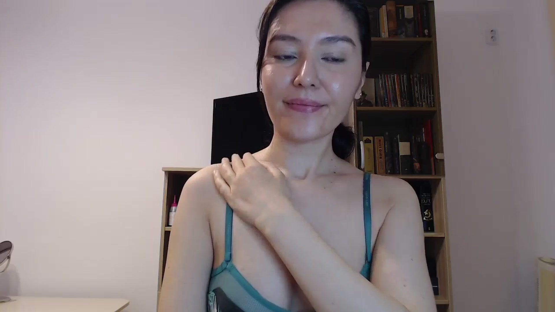 Gallery image thumbnail from SailorJupitr's myfreecams stream on, 11/14/2024, 21:15 image 12 of 20