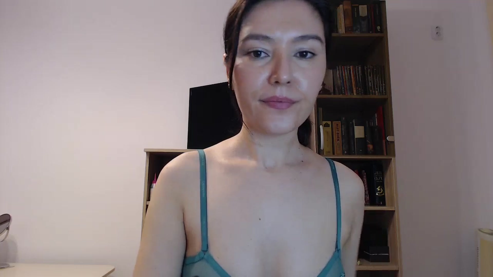 Gallery image thumbnail from SailorJupitr's myfreecams stream on, 11/14/2024, 21:15 image 13 of 20