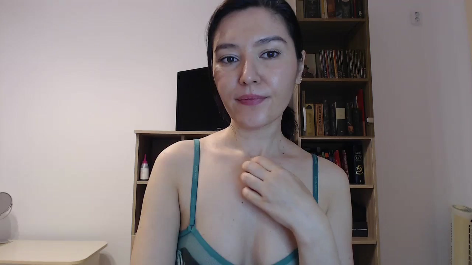 Gallery image thumbnail from SailorJupitr's myfreecams stream on, 11/14/2024, 21:15 image 3 of 20