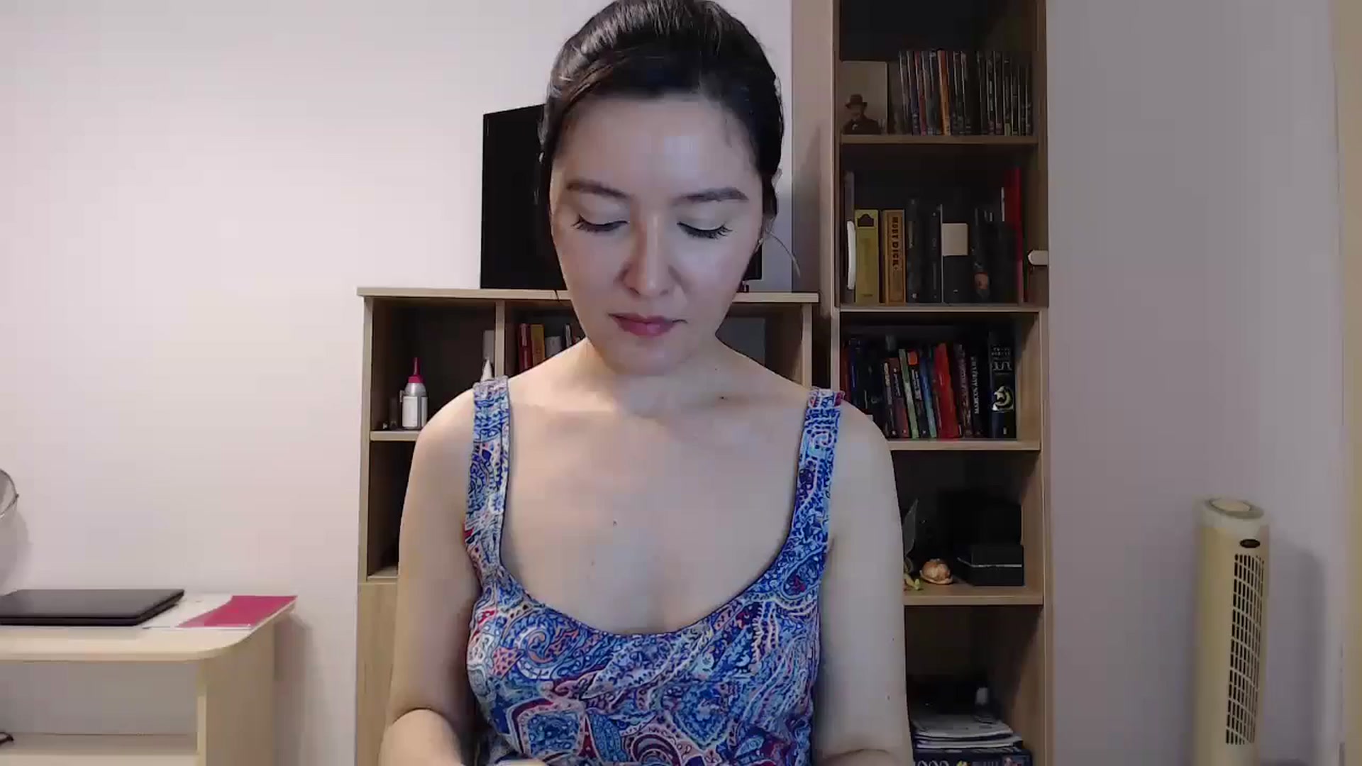 Gallery image thumbnail from SailorJupitr's myfreecams stream on, 11/22/2024, 19:58 image 18 of 20