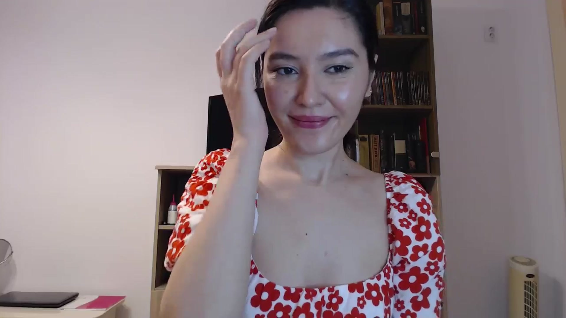 Gallery image thumbnail from SailorJupitr's myfreecams stream on, 11/24/2024, 20:58 image 6 of 20