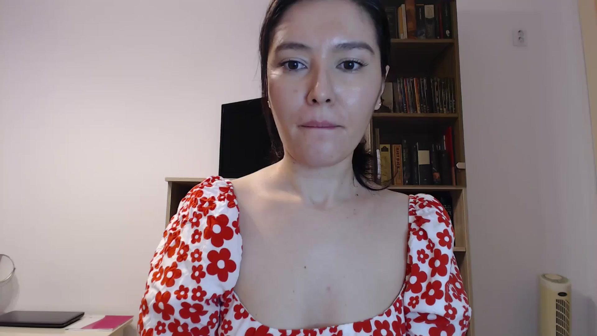 Gallery image thumbnail from SailorJupitr's myfreecams stream on, 11/24/2024, 23:07 image 17 of 20