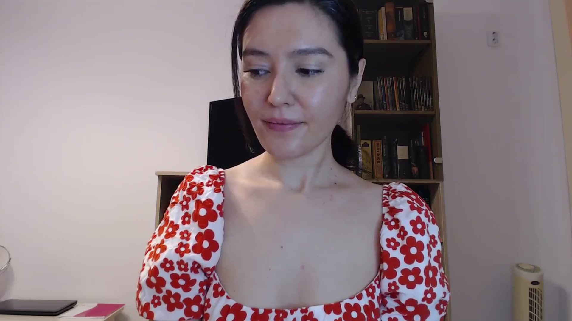 Gallery image thumbnail from SailorJupitr's myfreecams stream on, 11/24/2024, 23:07 image 4 of 20