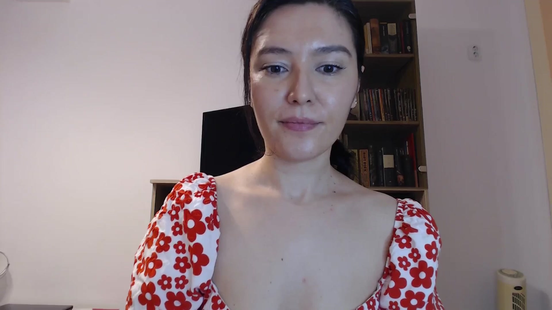 Gallery image thumbnail from SailorJupitr's myfreecams stream on, 11/24/2024, 23:07 image 12 of 20