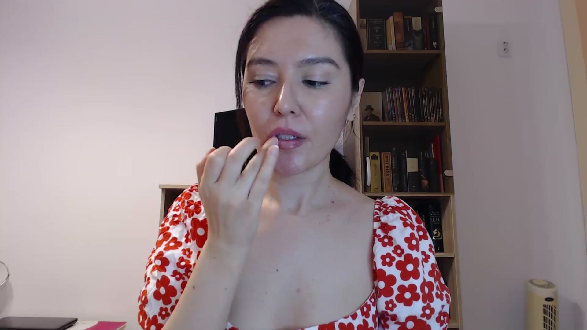 Gallery image thumbnail from SailorJupitr's myfreecams stream on, 11/24/2024, 23:07 image 2 of 20
