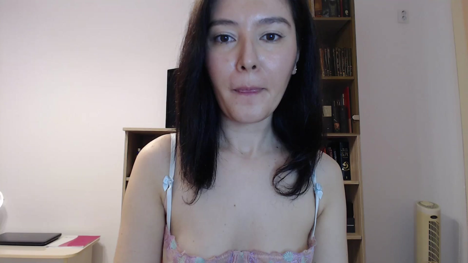 Gallery image thumbnail from SailorJupitr's myfreecams stream on, 11/27/2024, 22:30 image 19 of 20