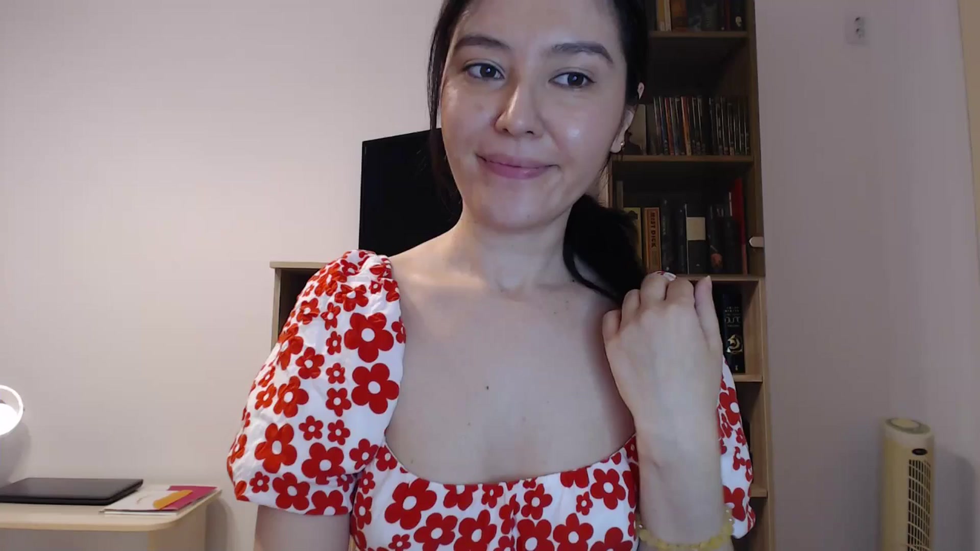 Gallery image thumbnail from SailorJupitr's myfreecams stream on, 11/28/2024, 21:26 image 14 of 20