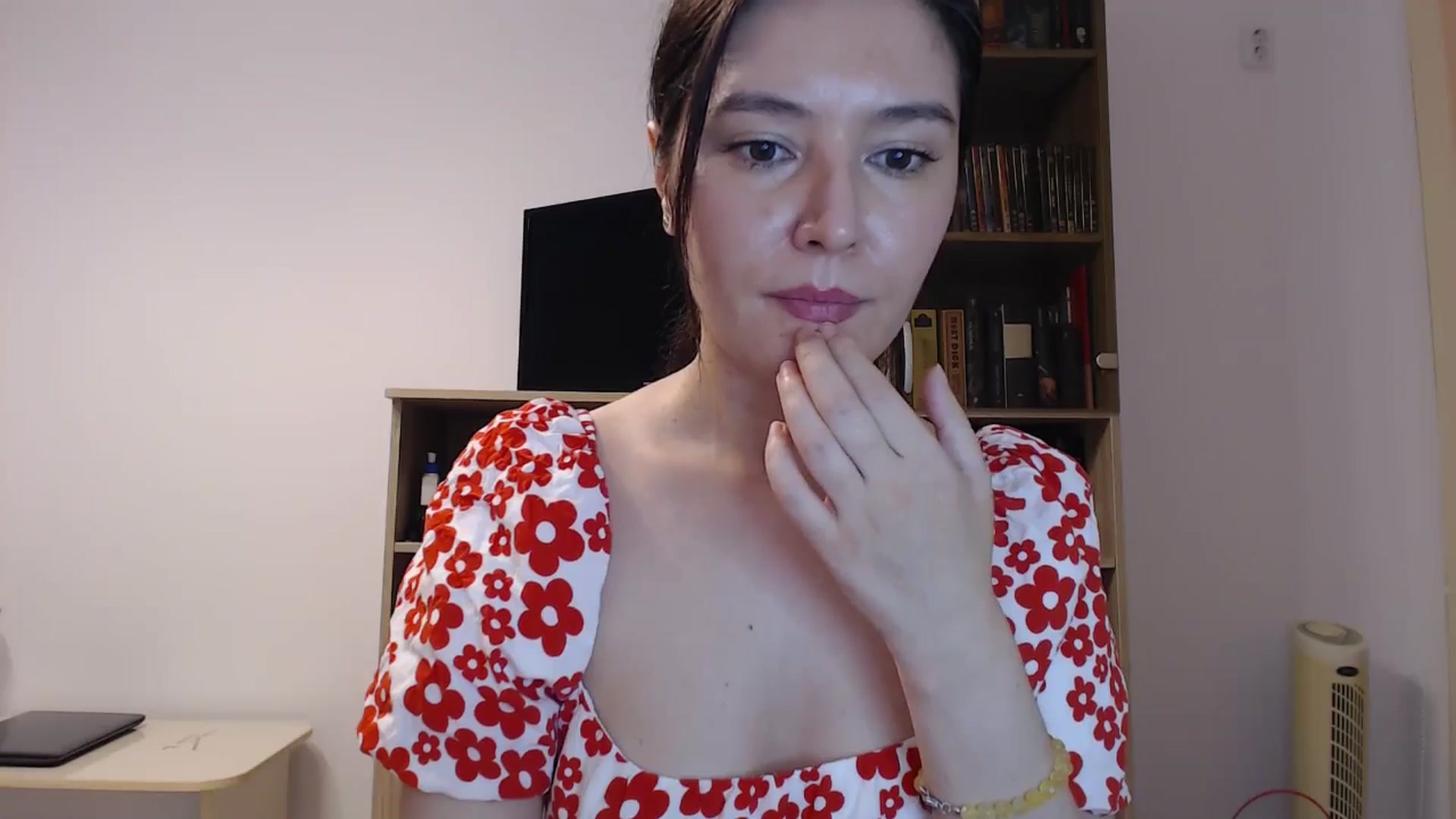 Gallery image thumbnail from SailorJupitr's myfreecams stream on, 12/07/2024, 22:17 image 13 of 20