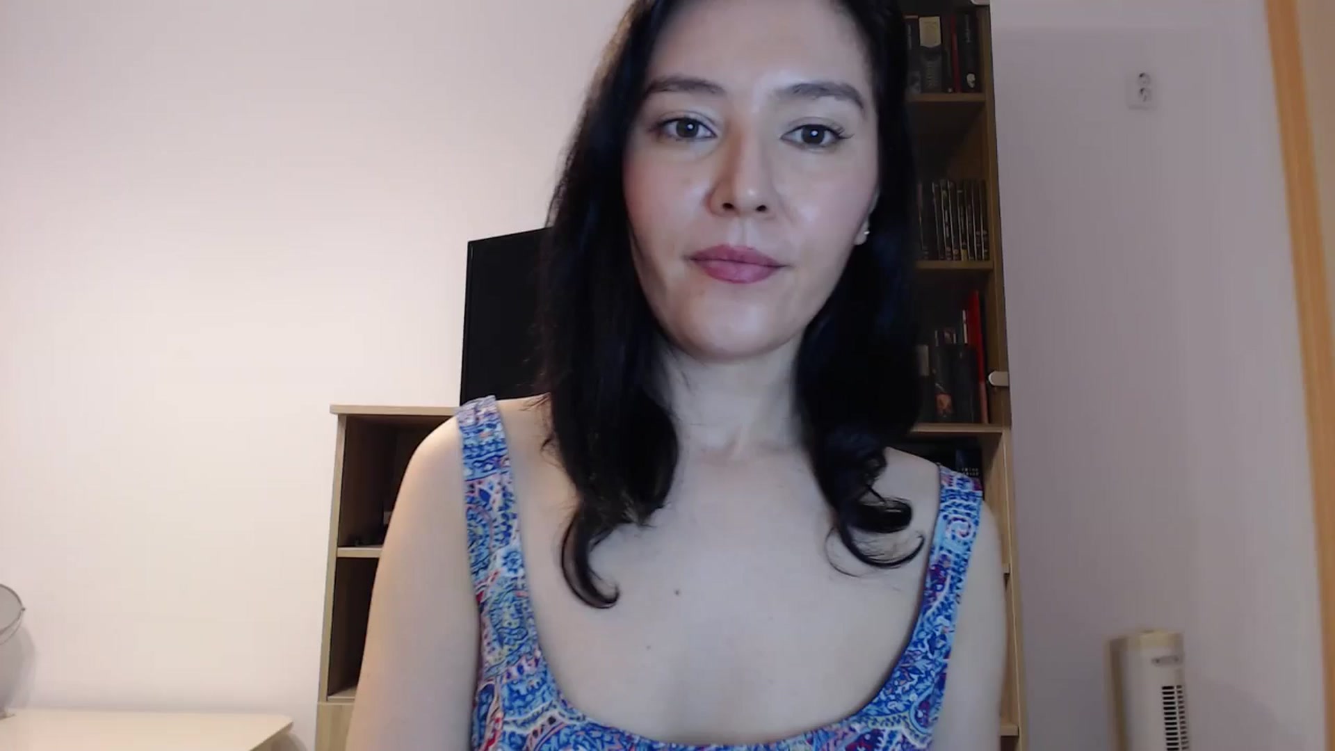 Gallery image thumbnail from SailorJupitr's myfreecams stream on, 12/19/2024, 23:06 image 13 of 20