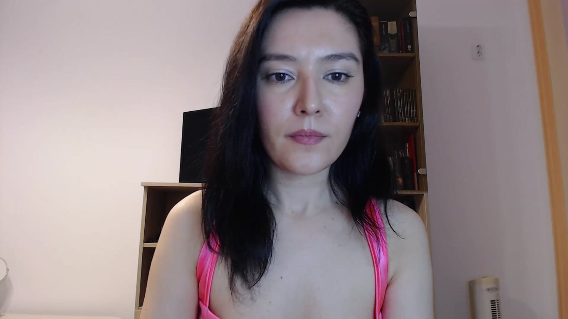 Gallery image thumbnail from SailorJupitr's myfreecams stream on, 12/26/2024, 21:51 image 12 of 20