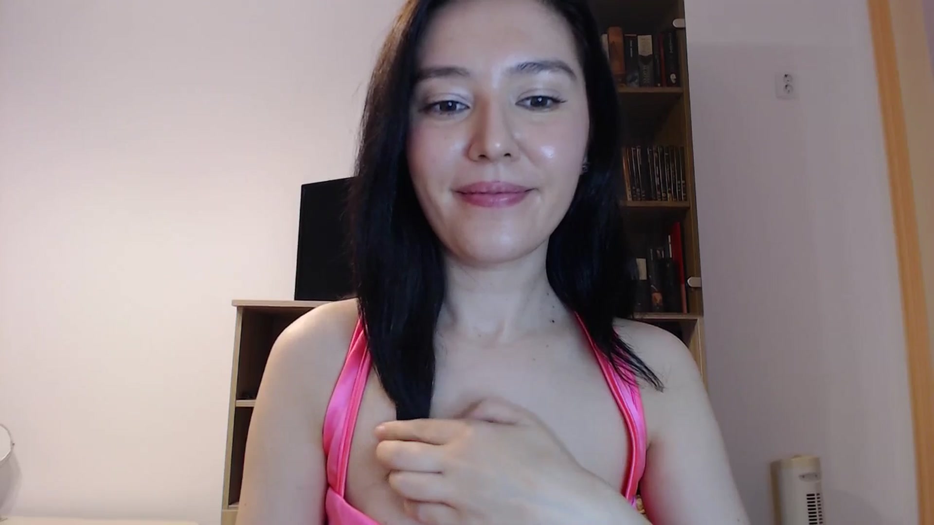 Gallery image thumbnail from SailorJupitr's myfreecams stream on, 12/26/2024, 21:51 image 16 of 20