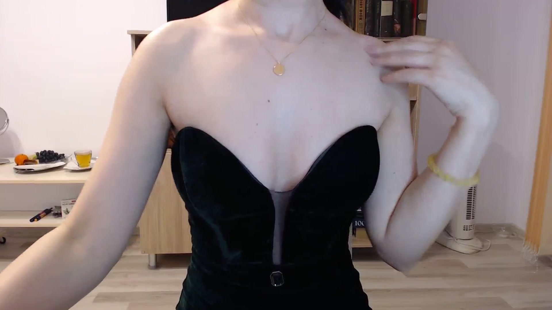 Gallery image thumbnail from SailorJupitr's myfreecams stream on, 12/31/2024, 21:45 image 4 of 20