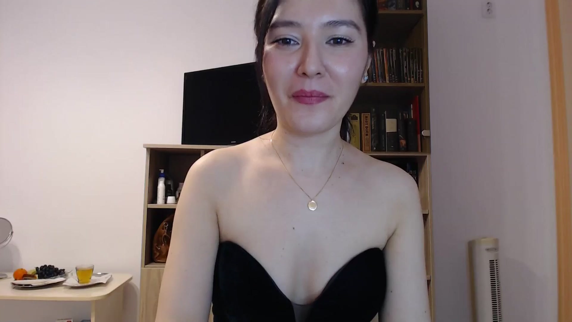 Gallery image thumbnail from SailorJupitr's myfreecams stream on, 12/31/2024, 22:08 image 20 of 20