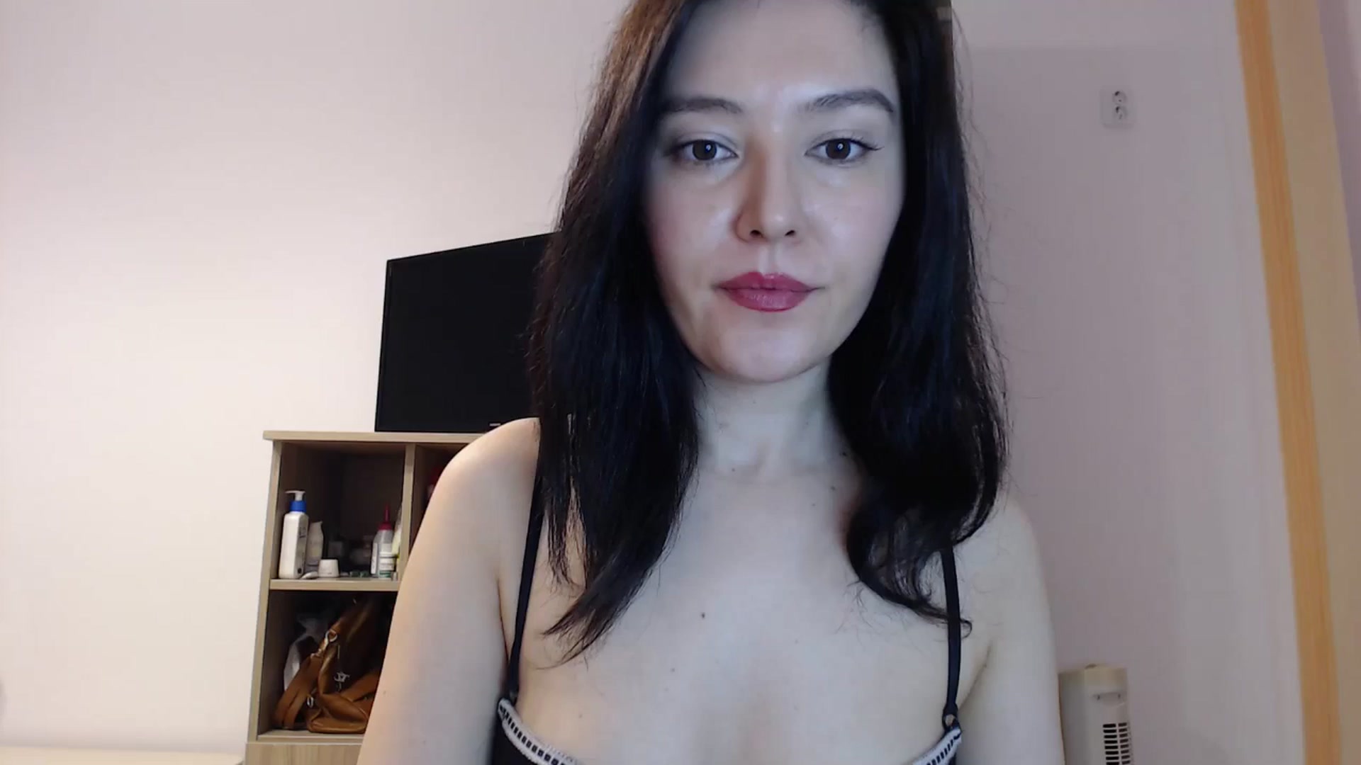 Gallery image thumbnail from SailorJupitr's myfreecams stream on, 01/09/2025, 20:36 image 2 of 20
