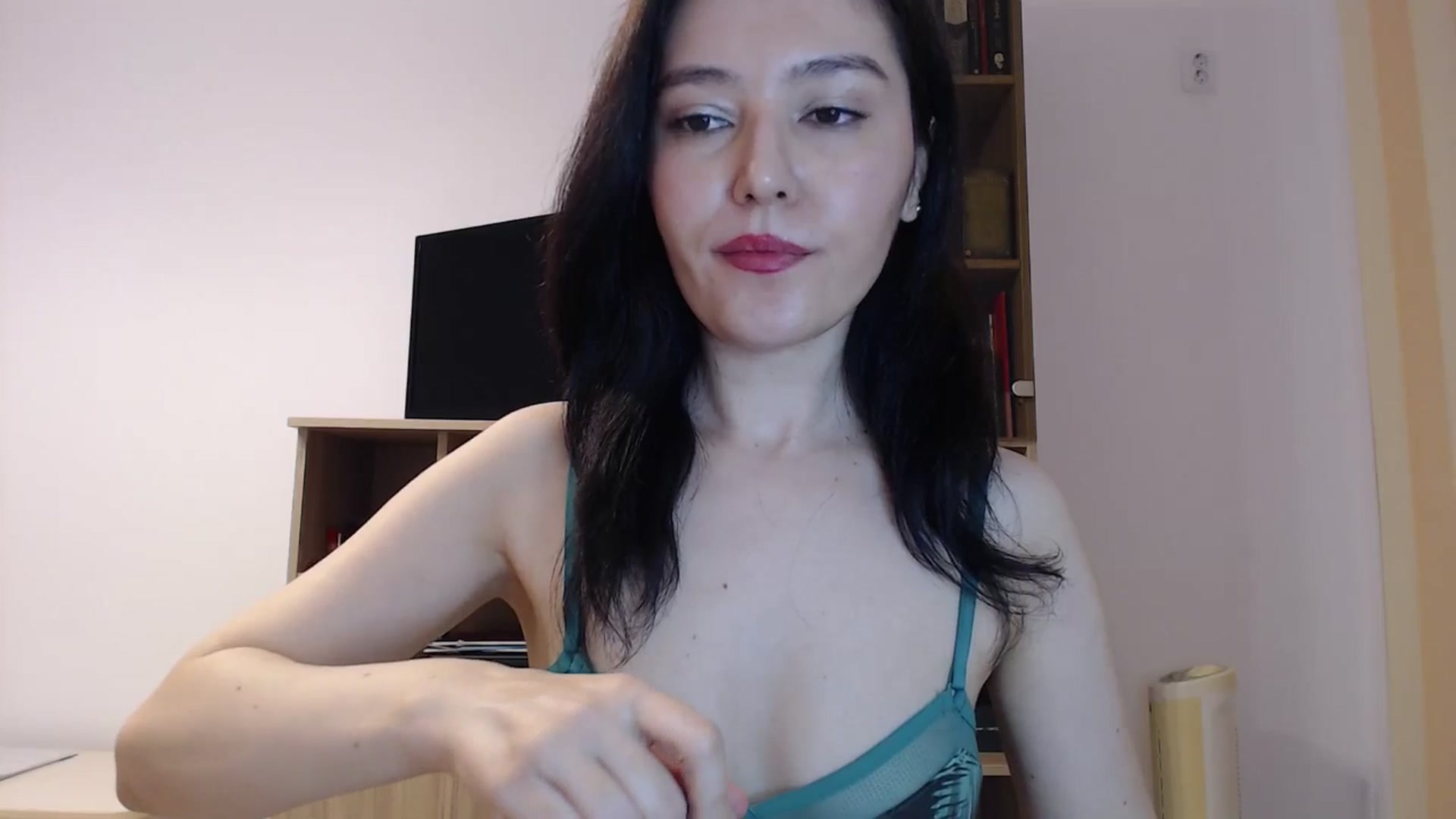 Gallery image thumbnail from SailorJupitr's myfreecams stream on, 02/02/2025, 22:09 image 10 of 20