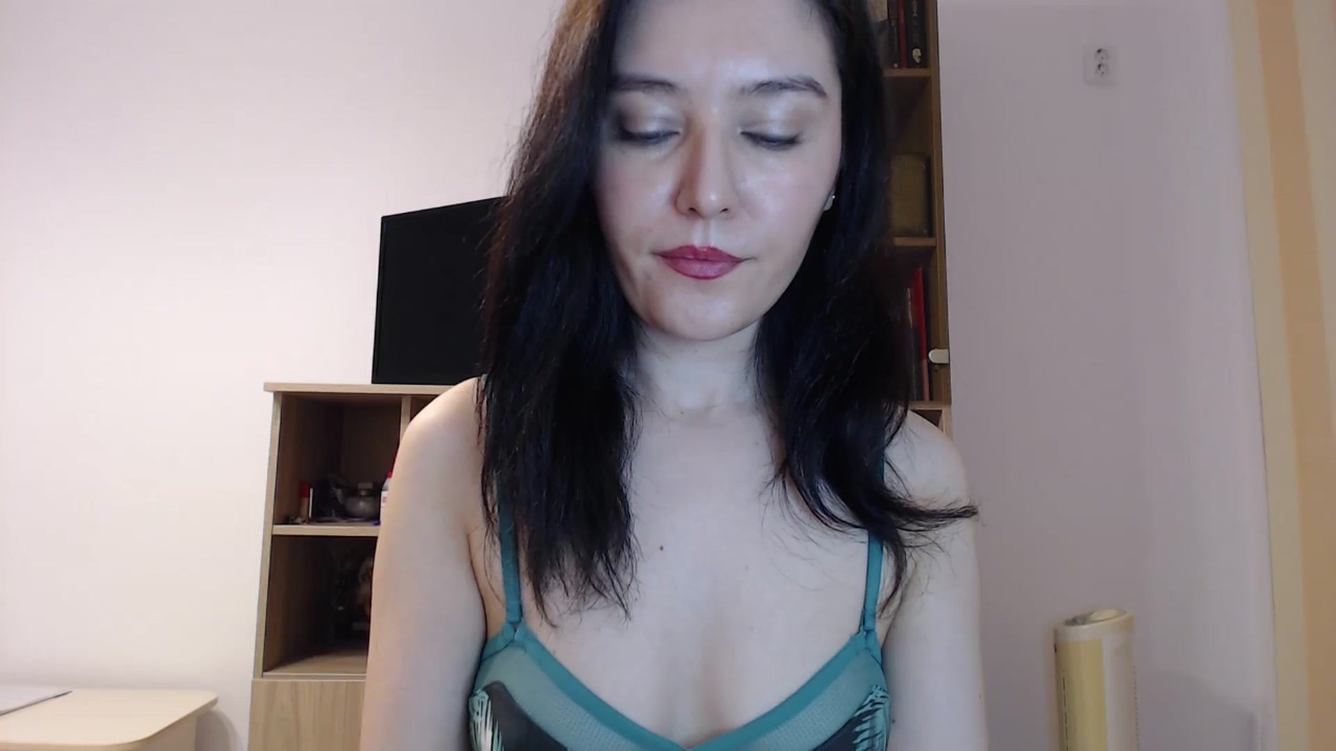 Gallery image thumbnail from SailorJupitr's myfreecams stream on, 02/02/2025, 22:09 image 14 of 20