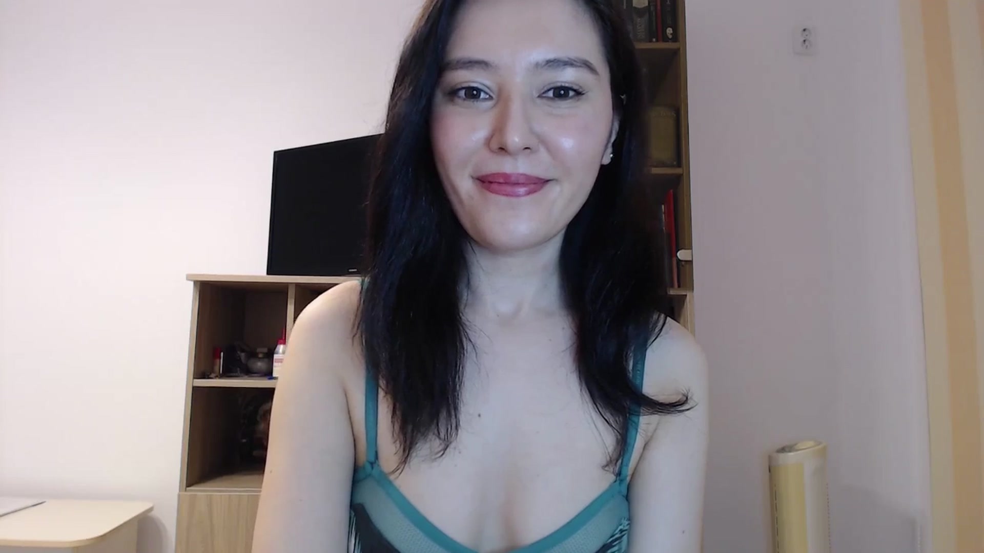 Gallery image thumbnail from SailorJupitr's myfreecams stream on, 02/02/2025, 22:09 image 18 of 20