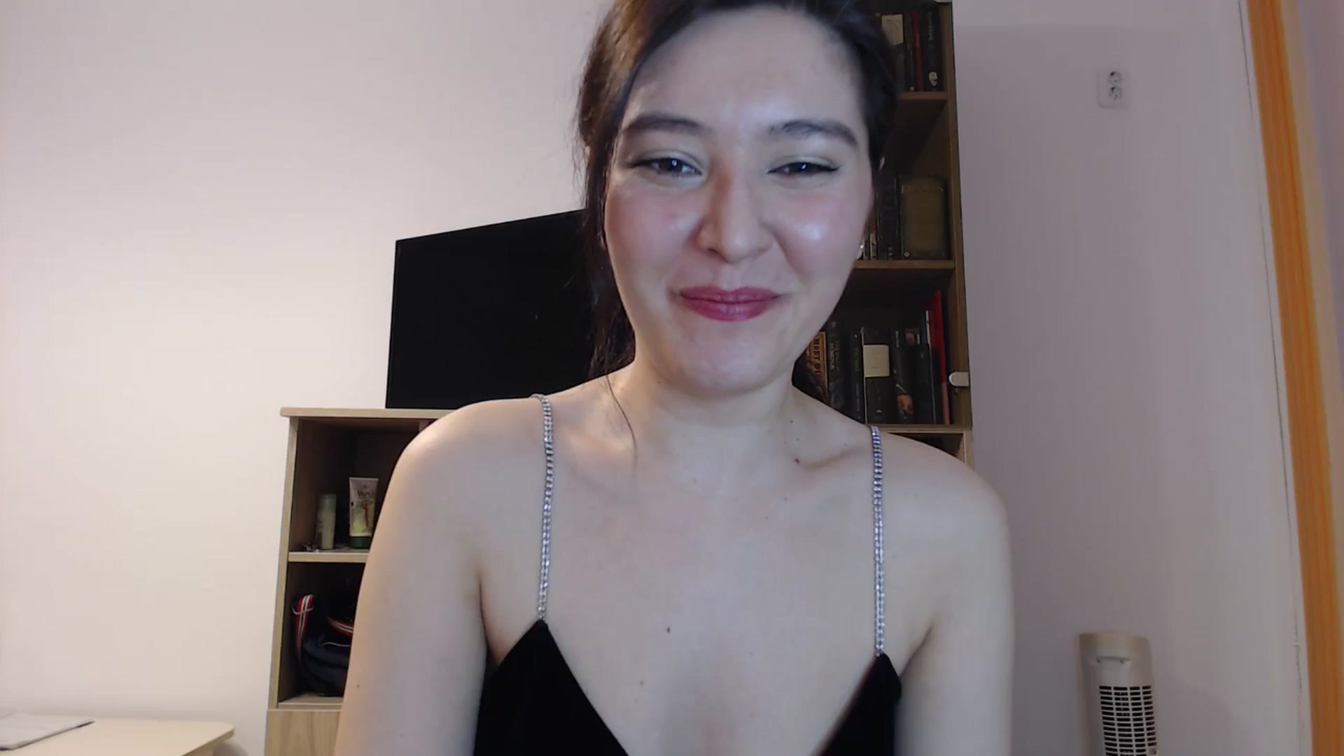 Gallery image thumbnail from SailorJupitr's myfreecams stream on, 02/08/2025, 19:37 image 1 of 20