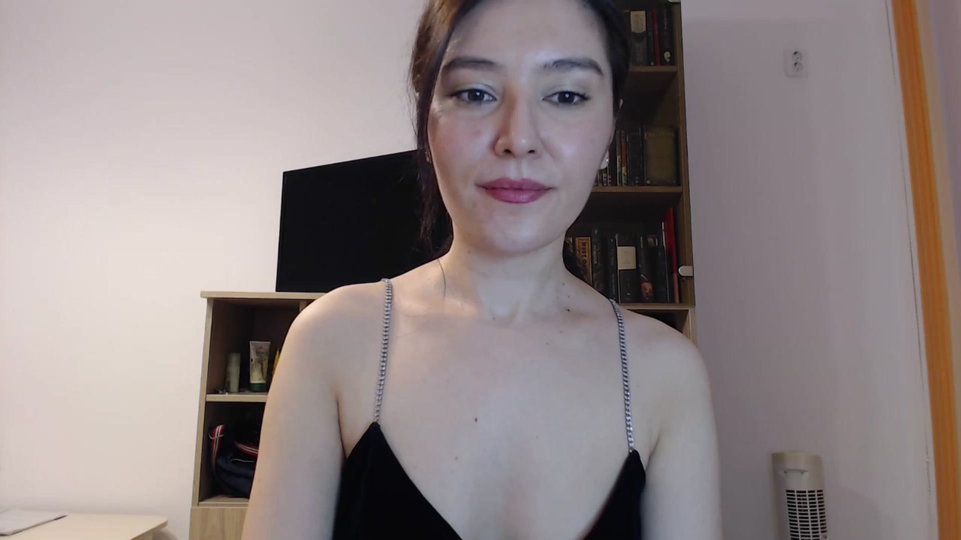 Gallery image thumbnail from SailorJupitr's myfreecams stream on, 02/08/2025, 19:37 image 4 of 20