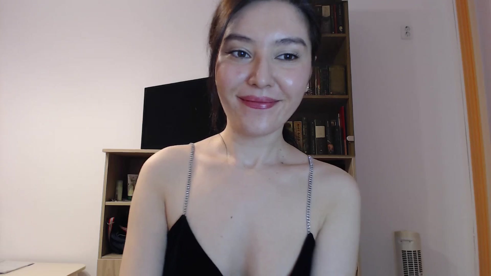 Gallery image thumbnail from SailorJupitr's myfreecams stream on, 02/08/2025, 19:37 image 5 of 20