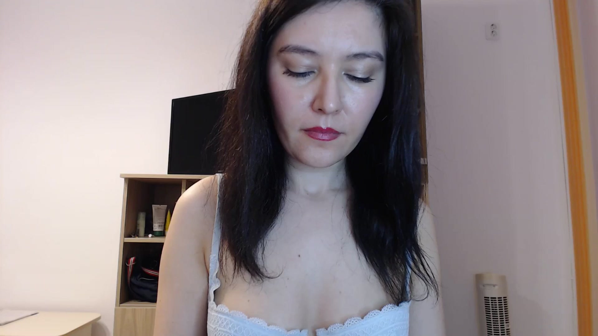 Gallery image thumbnail from SailorJupitr's myfreecams stream on, 02/09/2025, 22:04 image 1 of 20