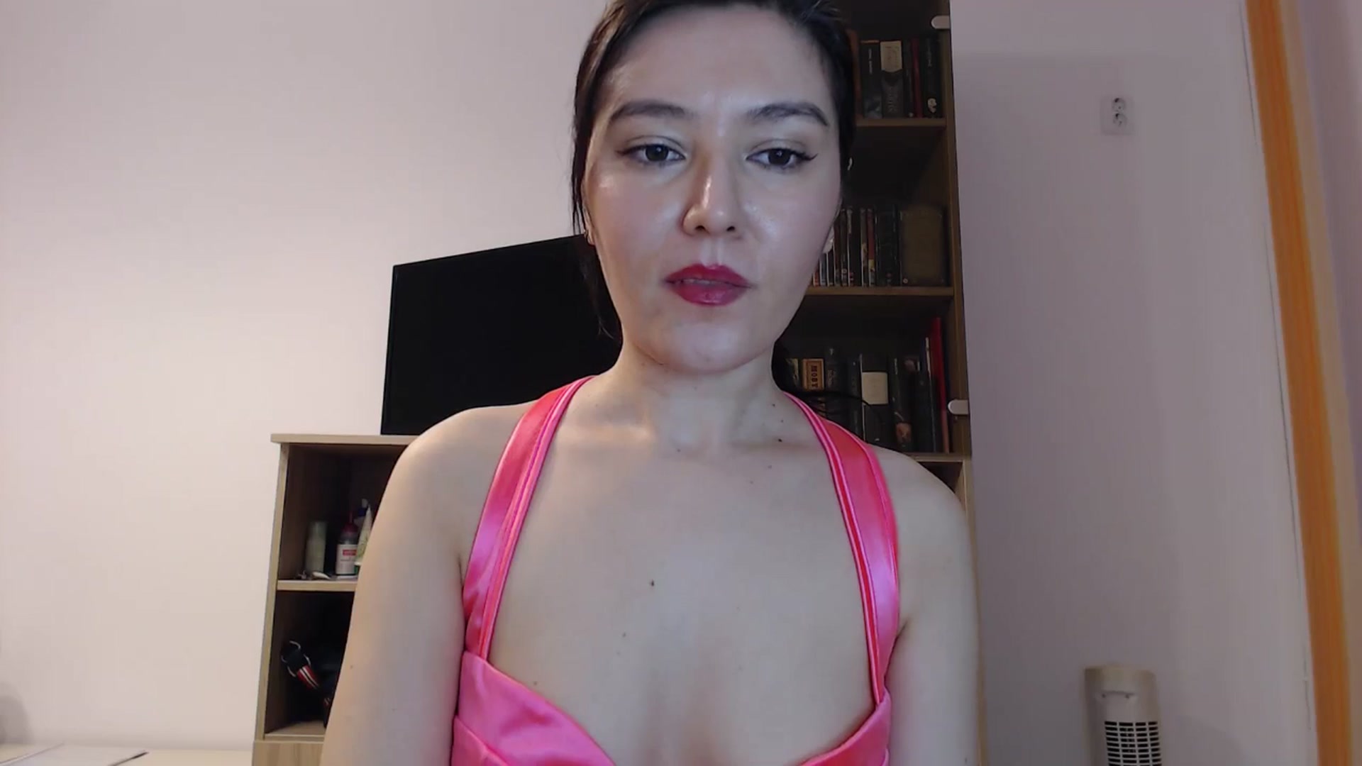 Gallery image thumbnail from SailorJupitr's myfreecams stream on, 02/13/2025, 20:51 image 5 of 20