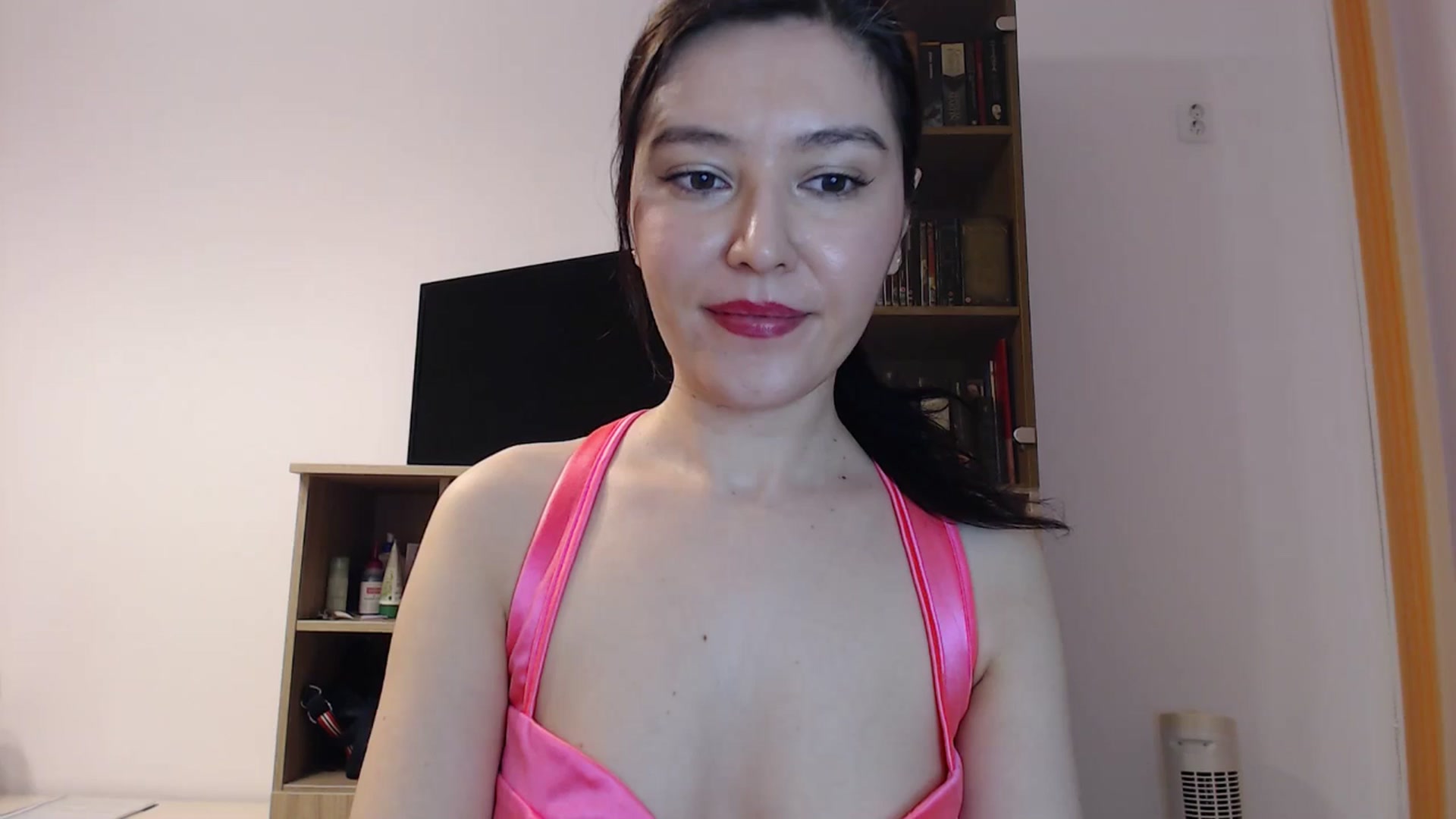 Gallery image thumbnail from SailorJupitr's myfreecams stream on, 02/13/2025, 20:51 image 3 of 20