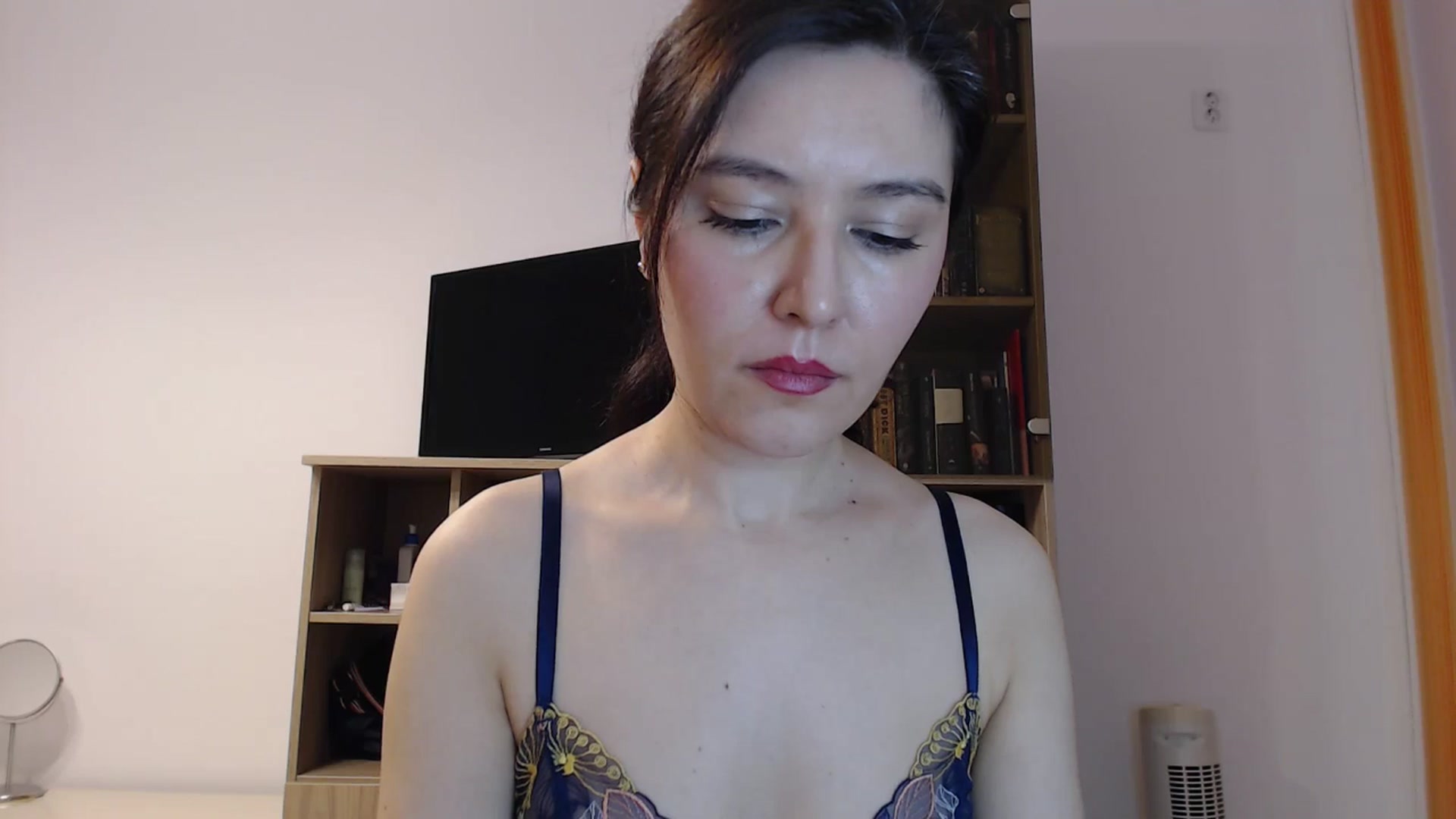 Gallery image thumbnail from SailorJupitr's myfreecams stream on, 02/16/2025, 21:50 image 5 of 20