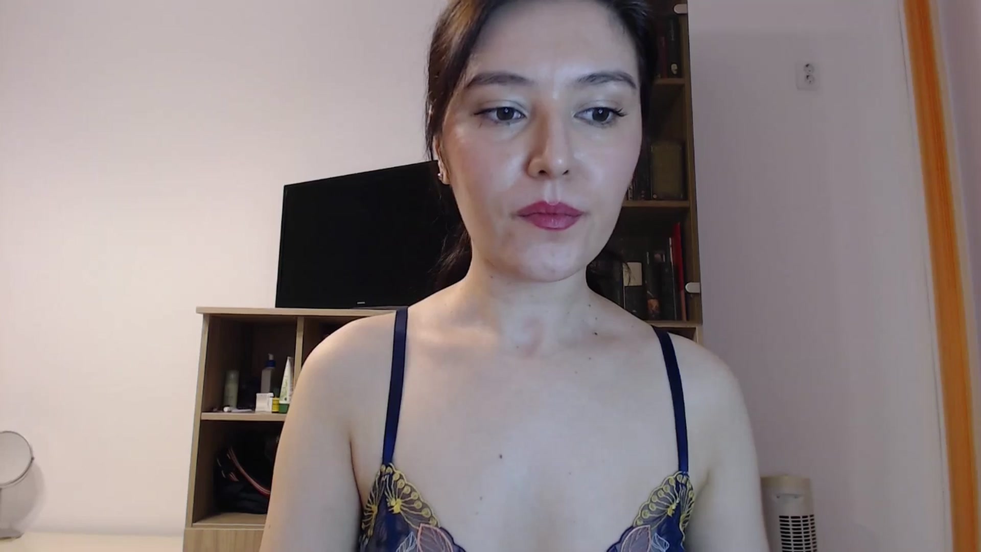Gallery image thumbnail from SailorJupitr's myfreecams stream on, 02/16/2025, 21:50 image 7 of 20