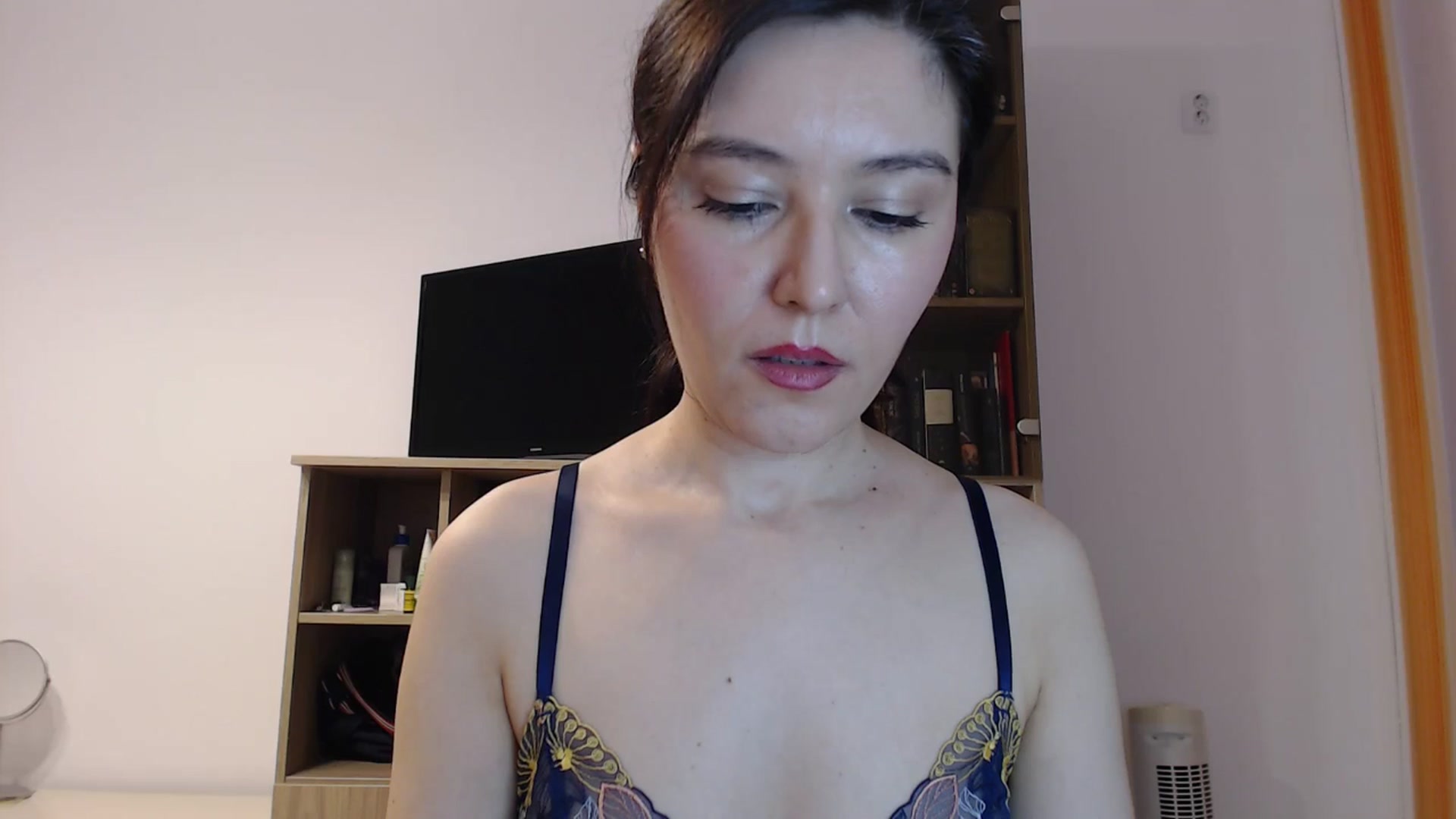 Gallery image thumbnail from SailorJupitr's myfreecams stream on, 02/16/2025, 21:50 image 9 of 20
