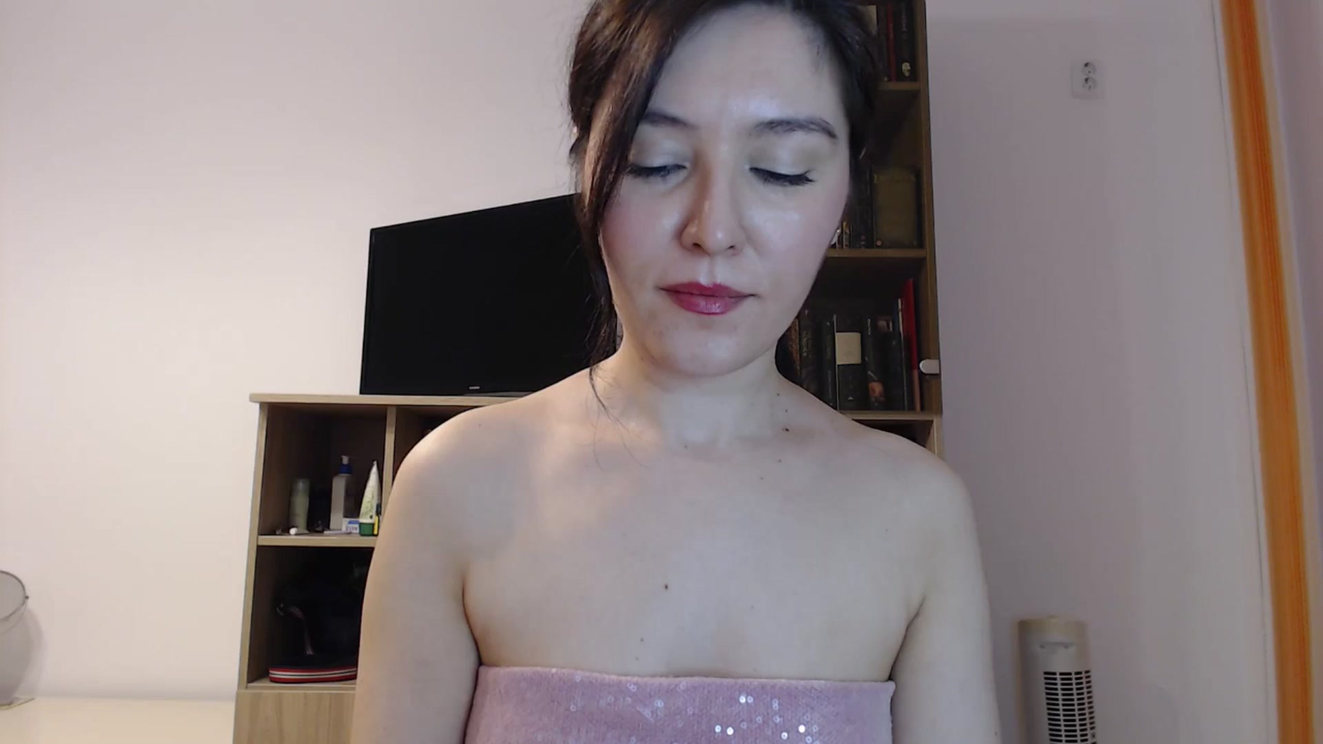 Gallery image thumbnail from SailorJupitr's myfreecams stream on, 02/23/2025, 20:43 image 12 of 20