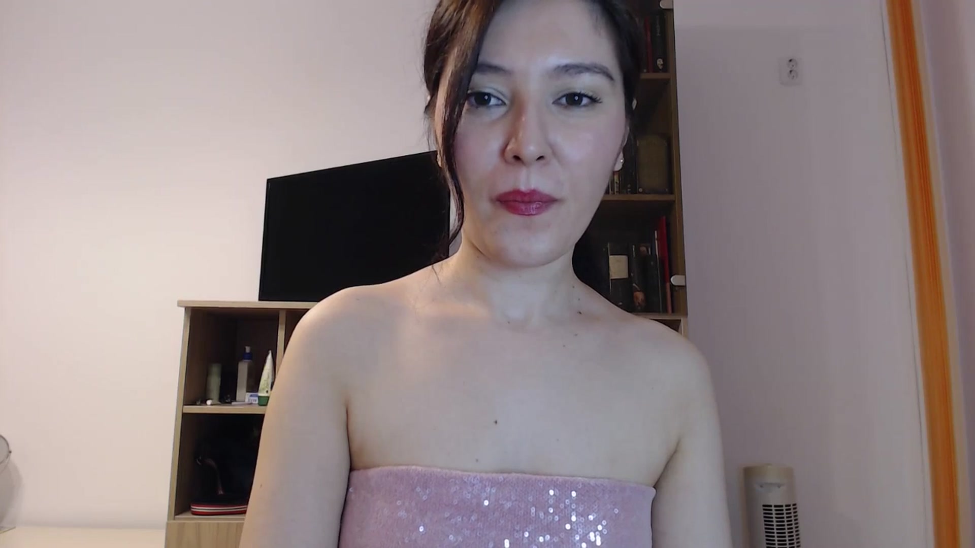 Gallery image thumbnail from SailorJupitr's myfreecams stream on, 02/23/2025, 20:43 image 4 of 20