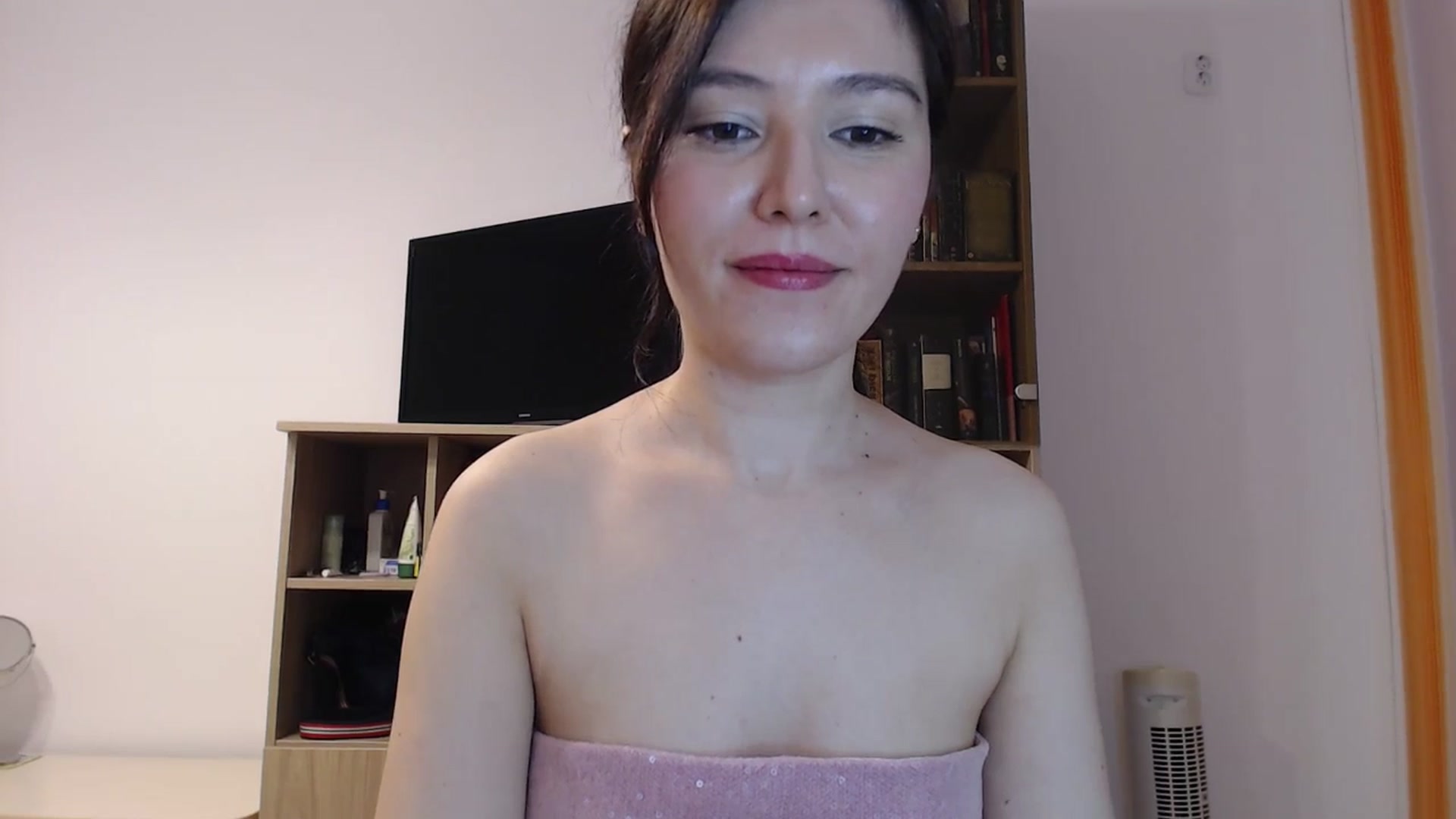 Gallery image thumbnail from SailorJupitr's myfreecams stream on, 02/23/2025, 20:43 image 19 of 20