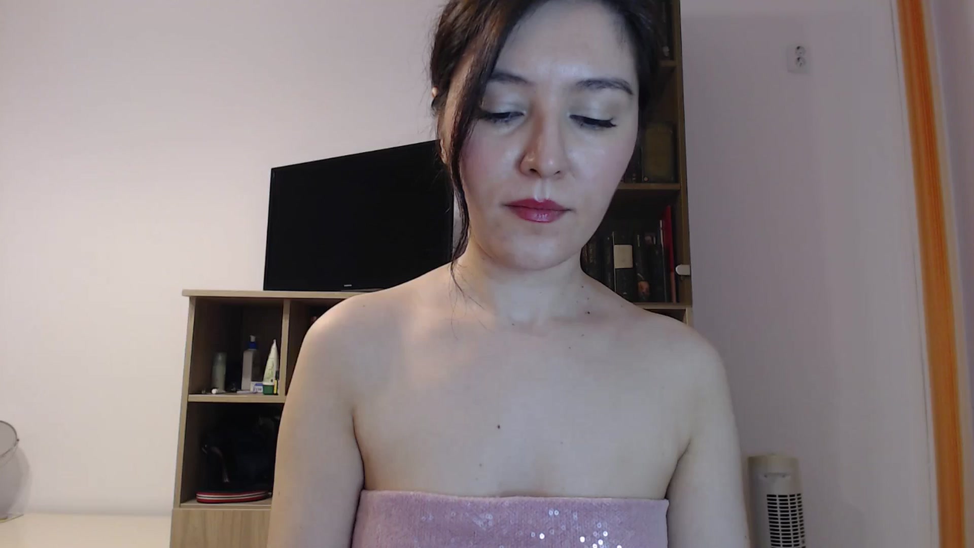 Gallery image thumbnail from SailorJupitr's myfreecams stream on, 02/23/2025, 20:43 image 14 of 20