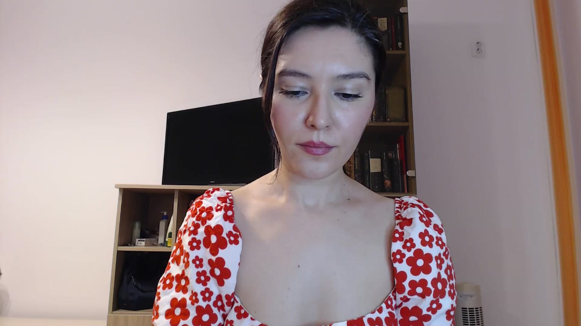 Gallery image thumbnail from SailorJupitr's myfreecams stream on, 02/27/2025, 21:31 image 8 of 20