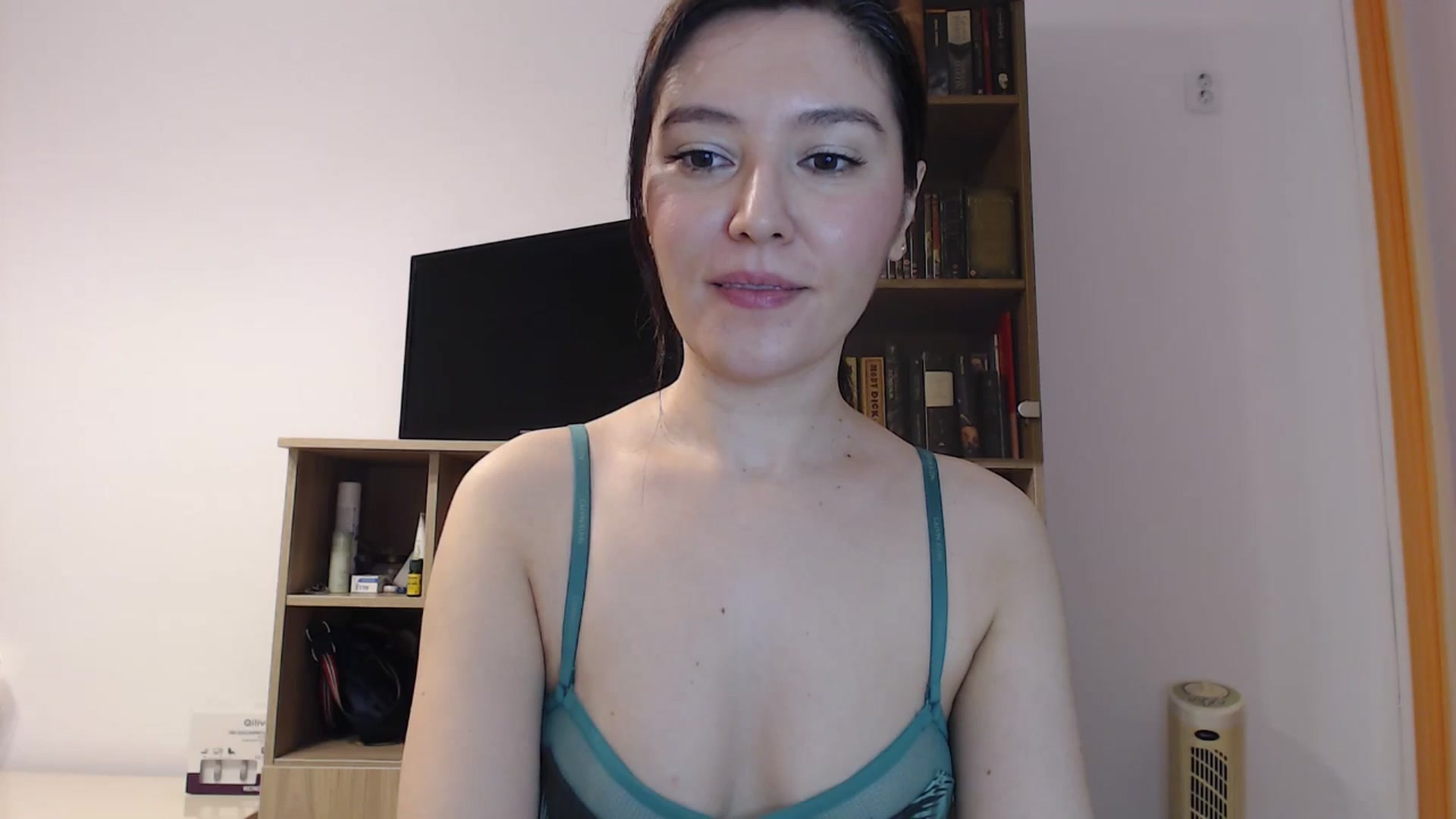 Gallery image thumbnail from SailorJupitr's myfreecams stream on, 03/01/2025, 20:50 image 9 of 20