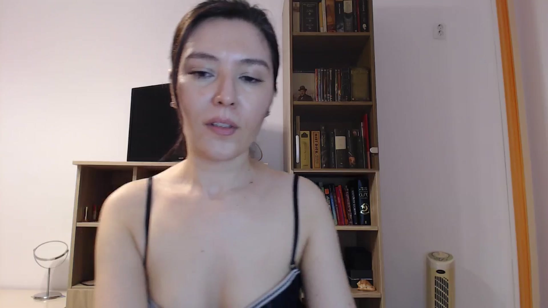 Gallery image thumbnail from SailorJupitr's myfreecams stream on, 03/11/2025, 20:29 image 19 of 20