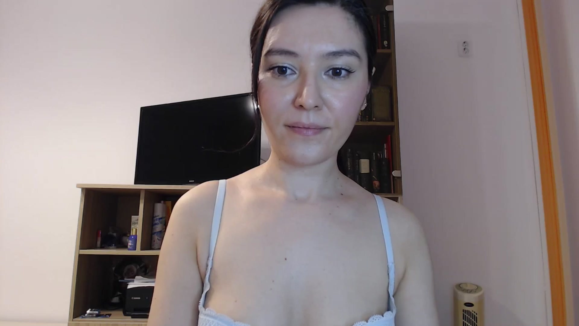 Gallery image thumbnail from SailorJupitr's myfreecams stream on, 03/16/2025, 22:06 image 13 of 20