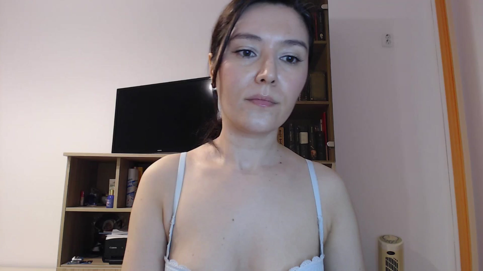 Gallery image thumbnail from SailorJupitr's myfreecams stream on, 03/16/2025, 22:06 image 1 of 20