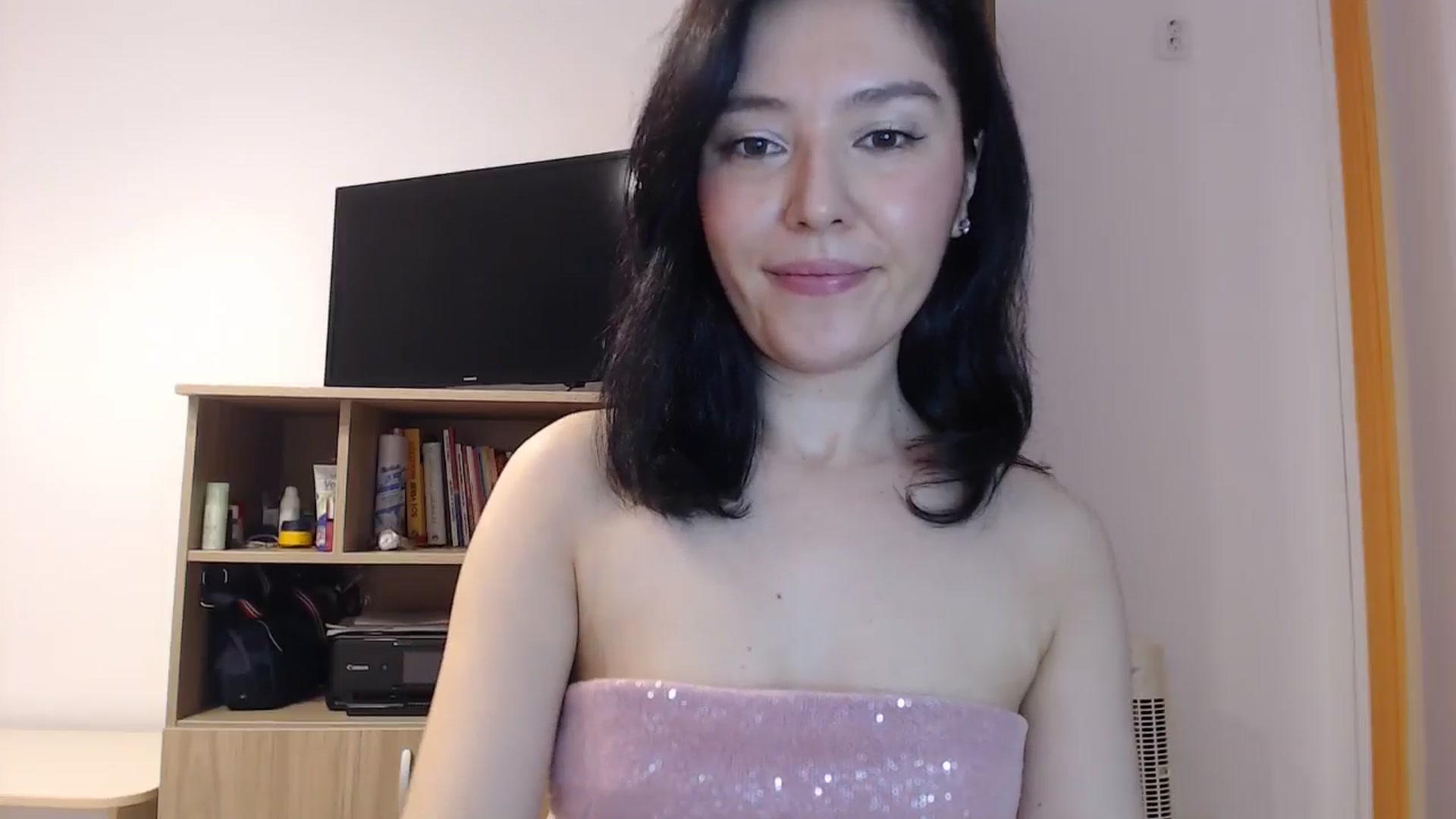 Gallery image thumbnail from SailorJupitr's myfreecams stream on, 03/27/2025, 21:23 image 2 of 20