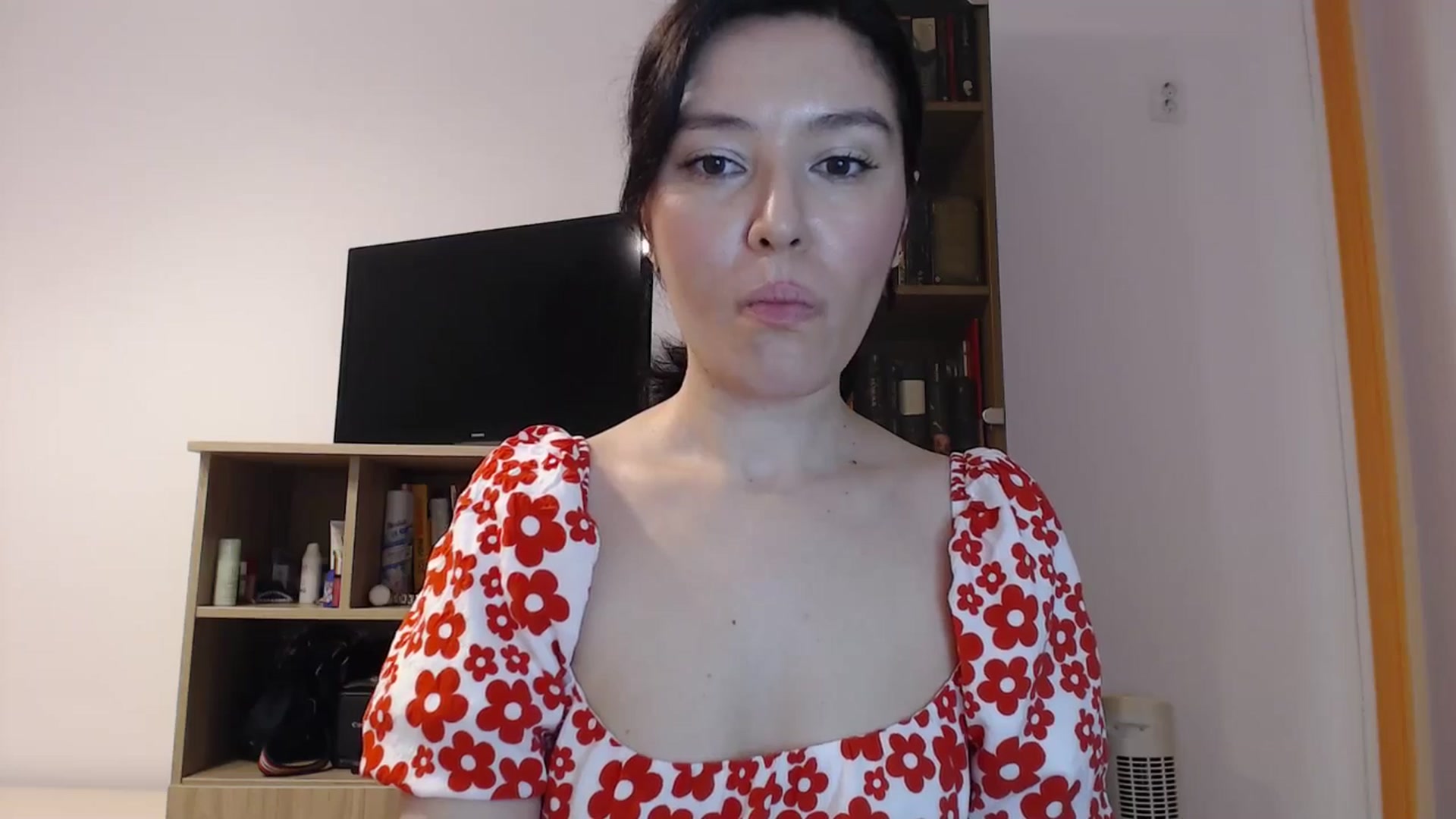 Gallery image thumbnail from SailorJupitr's myfreecams stream on, 03/29/2025, 21:20 image 6 of 20