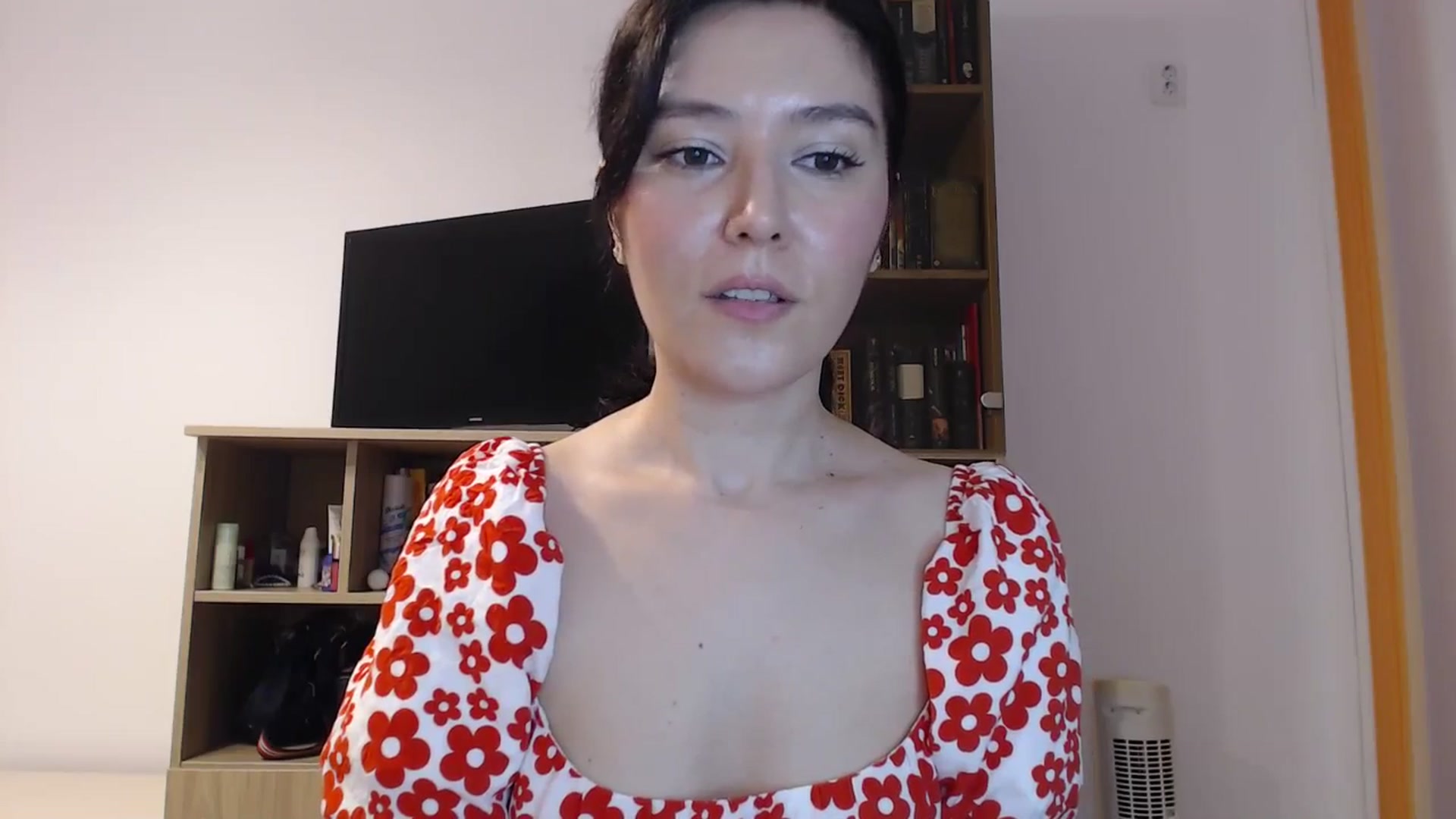 Gallery image thumbnail from SailorJupitr's myfreecams stream on, 03/29/2025, 21:20 image 17 of 20