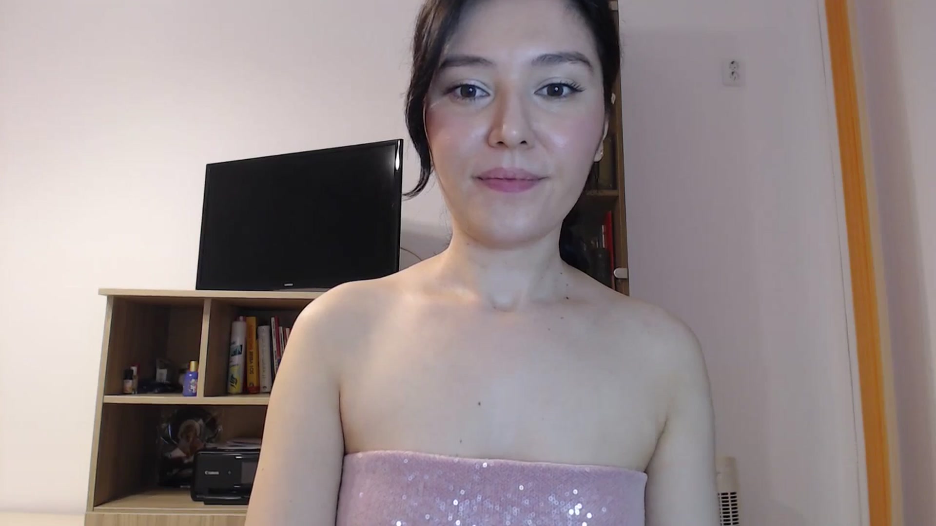 Gallery image thumbnail from SailorJupitr's myfreecams stream on, 04/03/2025, 21:27 image 5 of 20