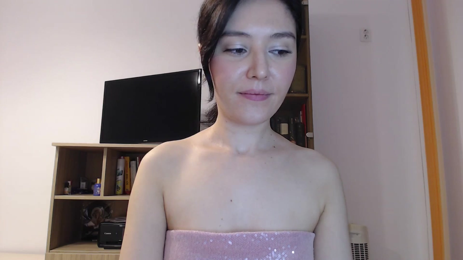 Gallery image thumbnail from SailorJupitr's myfreecams stream on, 04/03/2025, 21:27 image 2 of 20