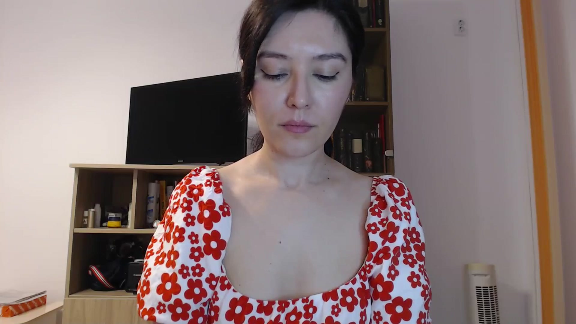 Gallery image thumbnail from SailorJupitr's myfreecams stream on, 05/03/2025, 20:44 image 19 of 20